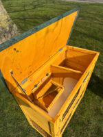 Classic Natural 2 Tier Rabbit Hutch - Image 6