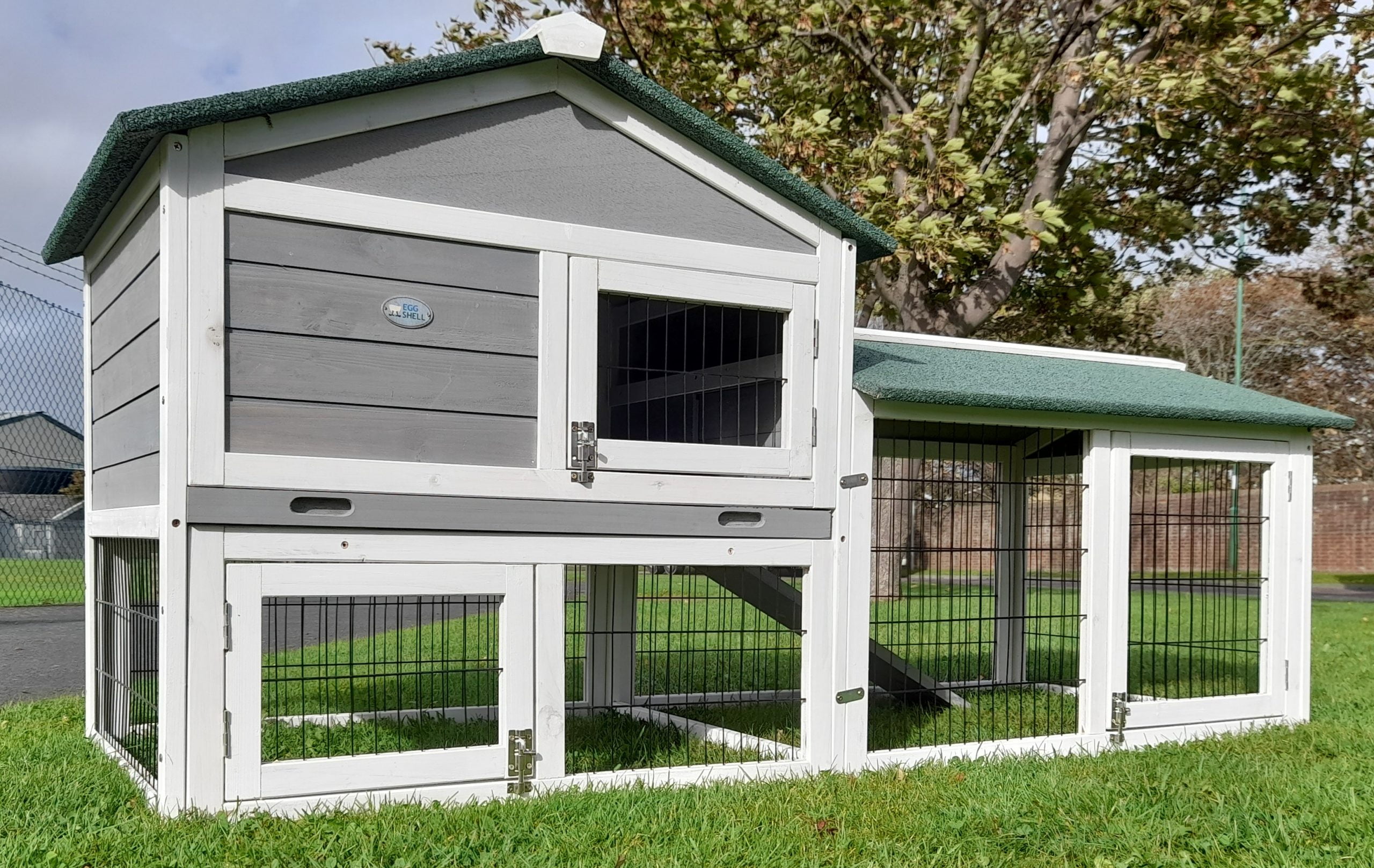 Smokey-XXL-Grey-1.jpg Shadow XXL Grey Rabbit Hutch - Image 1