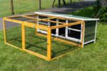 Thumper Green XL Rabbit Hutch with Run - Image 3